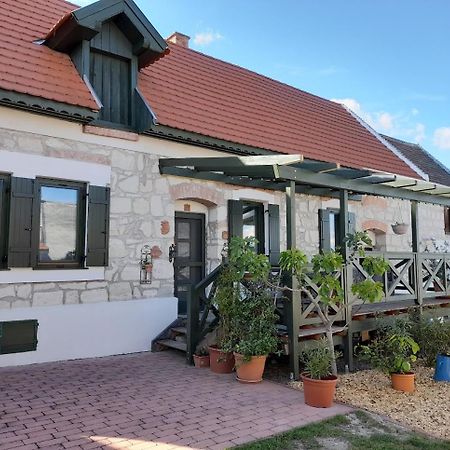 Kofejto Haza Villa Fertorakos Ngoại thất bức ảnh
